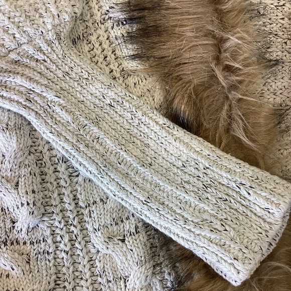 MILITARY HIPPIE Faux Fur Cardigan Sweater Open Front Tie Back Gray New! One Size - Picture 10 of 16